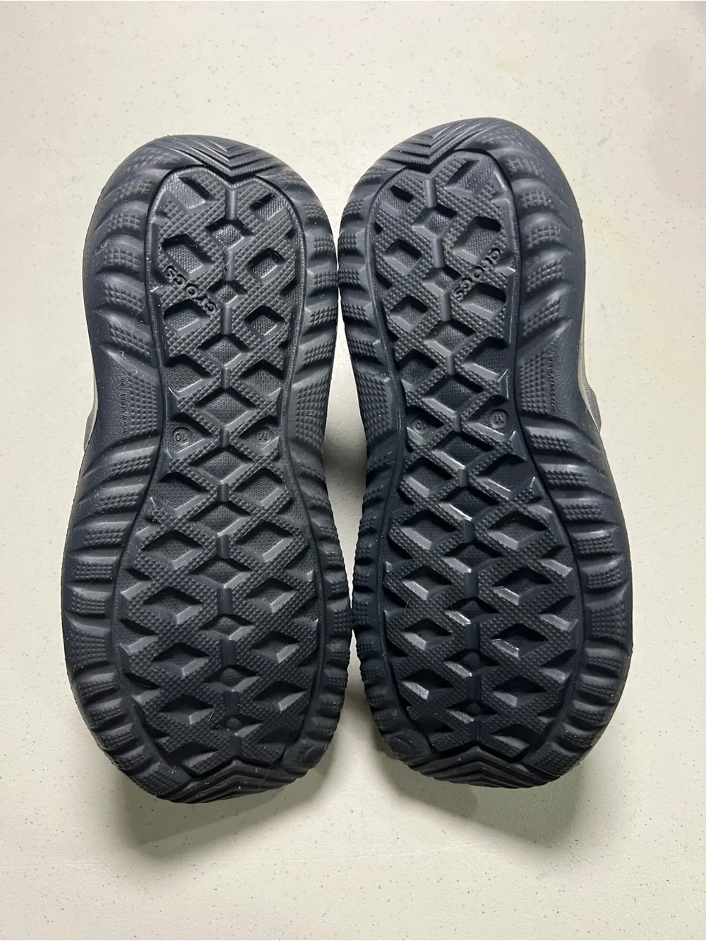 Crocs Swiftwater River Men's Sz 10 Black Hook & Loop Sandals